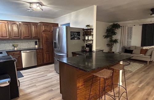 Independence Casa | 3-bedroom house in peaceful Independence. Enjoy your stay