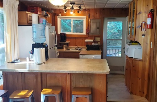 Campbellsport Cabaña | 3-bedroom lake cottage in the Kettle Moraine State Forest