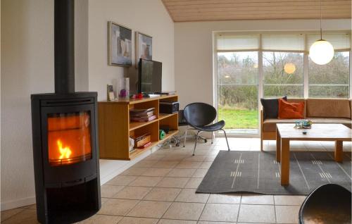 Houstrup Casa | 3 Bedroom Nice Home In Nørre Nebel