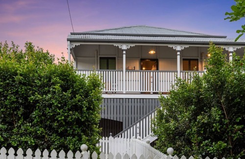 North Booval Casa | 3 Bedroom Queensland House in Ipswich