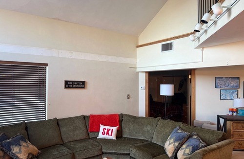 White Condominio | 3-bedroom Ski-In / Ski-Out at 7 Springs
