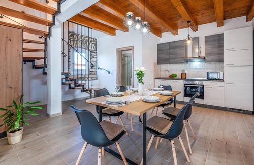 Jursici Casa | Impresionante casa de 3 dormitorios en.