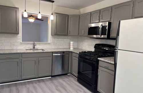 Collegeville Casa | 3-bedroom townhome in wonderful Collegeville with AC