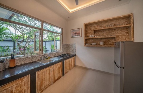 Bouvet Island Villa | 3 Bedroom Tropical Villa Walking Distance to Beach