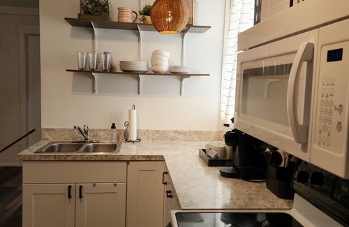 Mount Vernon Apartamento | 3 bedroom! Wifi! Huge covered patio! Kitchen! Private parking!