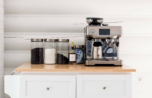 Fletcher Cabina | 3 BR 2 BA Cabin on 8 acres of privacy only 10 miles from Asheville