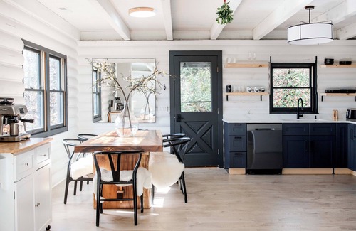 Fletcher Cabina | 3 BR 2 BA Cabin on 8 acres of privacy only 10 miles from Asheville