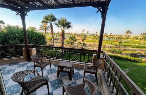 Ain Sokhna Chalet De Esquí | 3-BR Duplex - Near Beach & Hotel in Einbay l Wifi