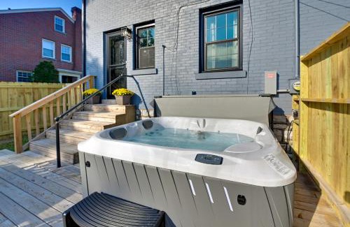 Lexington Apartamento | 3 Mi to Dtwn Updated Home with Hot Tub in Lexington
