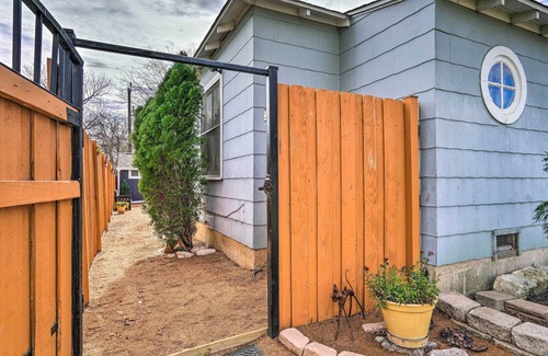 North San Antonio - SAT Cabaña | Bright Texas Cottage Near San Antonio Zoo!