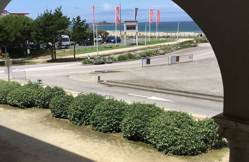 Sables-d'Or-les-Pins Apartamento | Frehel: apartamento frente al mar