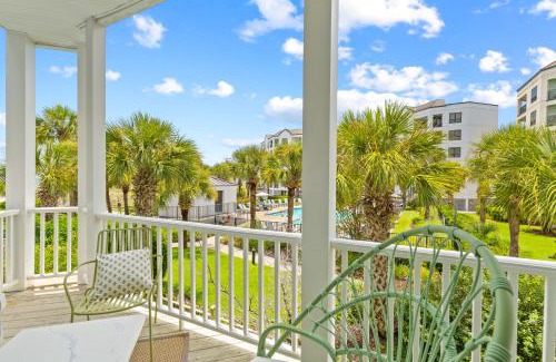 Isle of Palms Apartamento | 3 Summer Dunes - Classic Ocean View Beach House!