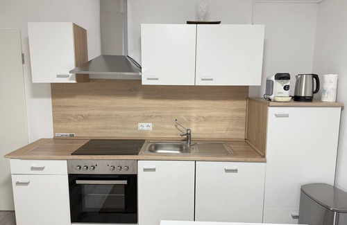 Herne Apartamento | #3 Top room: central & comfortable, shared bathroom