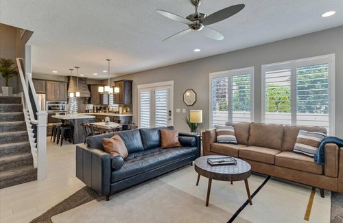 Herriman Casa | 30+ Day Heaven! Pets! Garage! Fenced Yard! Parks!