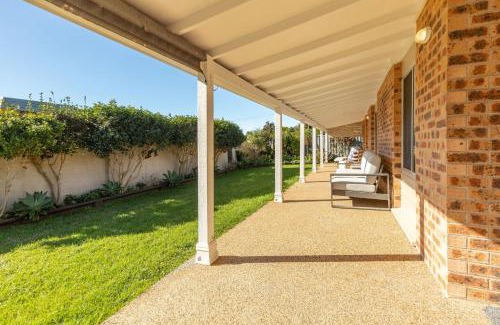 Forster Casa | 30 Lakeview Cres