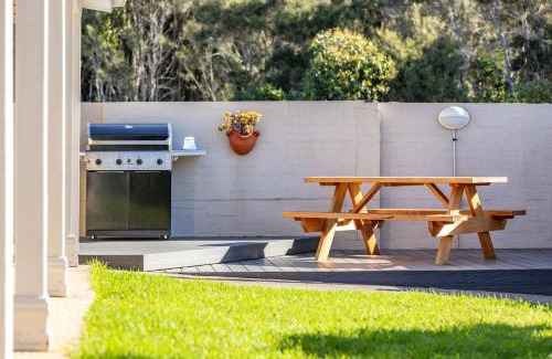 Forster Casa | 30 Lakeview Cres