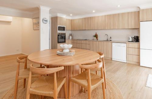 Forster Casa | 30 Lakeview Cres