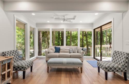 West Beach Casa | 31 Inlet Cove Cottage by Akers Ellis Rentals