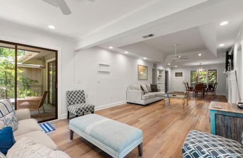 West Beach Casa | 31 Inlet Cove Cottage by Akers Ellis Rentals