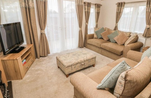 Haveringland Casa | 32 Lake View, Norwich