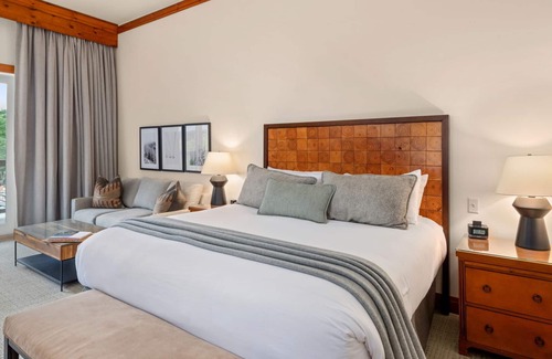 Stowe Area Cabina | # 343 | Estudio | Aqua View # 1 | 3er piso piscina y vistas a la montaña