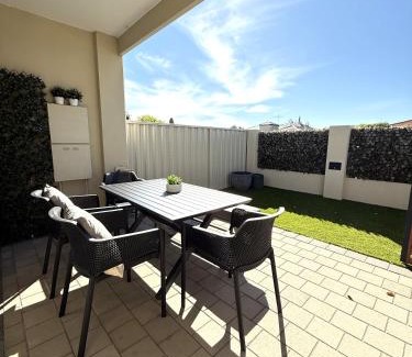 Pearsall Casa | 38 Suburban Retreat 3br 2ba Babyfriendly