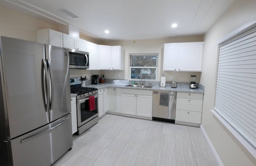 Fresno Casa | 3B/2Bth + Dinning in Historical Tower District