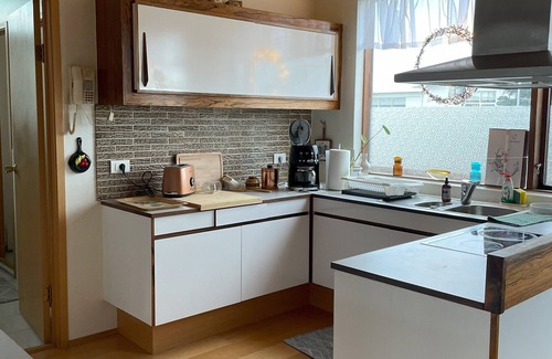 Keflavik Casa | 3BR Keflavík Home – Sleeps 6 – 8 Min to KEF Airport