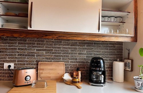 Keflavik Casa | 3BR Keflavík Home – Sleeps 6 – 8 Min to KEF Airport