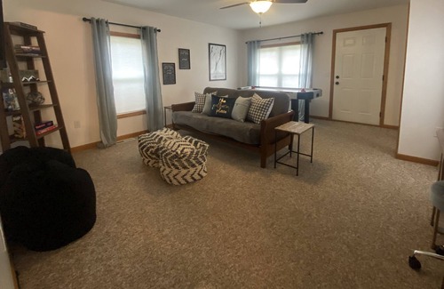 Queensbury Casa | 3br ranch in Glens Falls 15 min to Lake George!