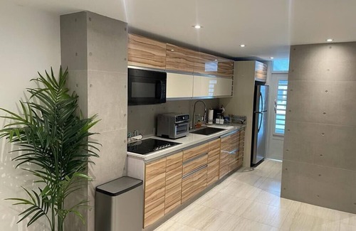 Dorado del Mar Apartamento | 3BR Villa Mira steps from the Beach & Pool