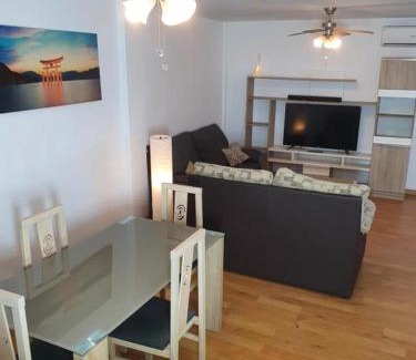 La Línea de la Concepción Apartamento | 3F, Aire Acondic, 80m2, 2 dormitorios, 4 huéspedes, WIFI GRATIS