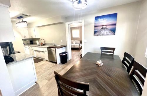 Gulfport Casa | 4/2 Home Close to Beach, Centrally located!