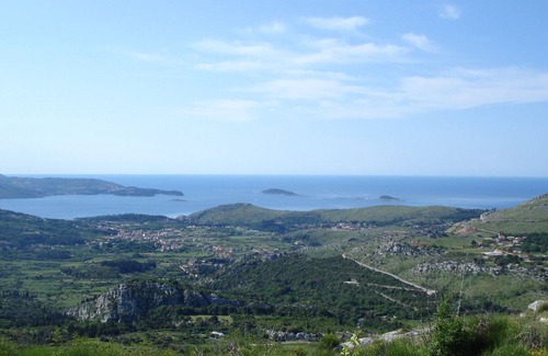 Zavala Apartamento | 4 APT en un edificio cerca de Dubrovnik, CASA ROJA