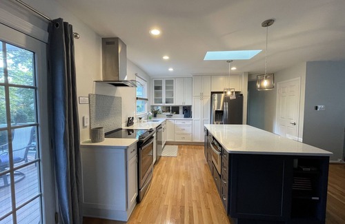 Fort Hunt Casa | Arrendamiento de 30-120 + días en ubicación conveniente