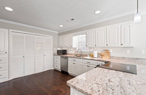 Albertville Casa | 4 bed/2 bath across from Sand Mountain Park