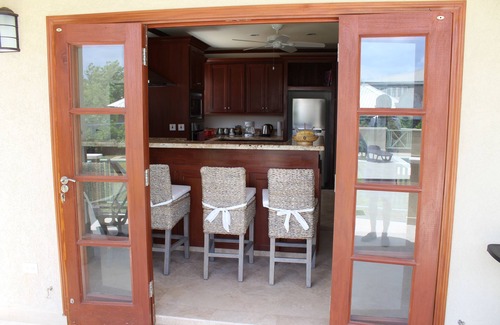 Gibbs Bay Villa | 4 Cama Colonial Villa en entorno privado, paseo de la playa