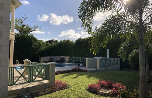 Gibbs Bay Villa | 4 Cama Colonial Villa en entorno privado, paseo de la playa