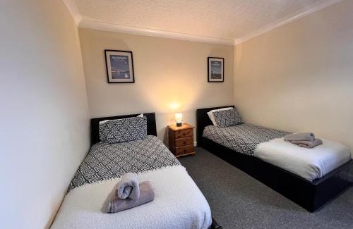 Llanddona Casa | 4 Bed Farmhouse - Pets - Garden - Parking