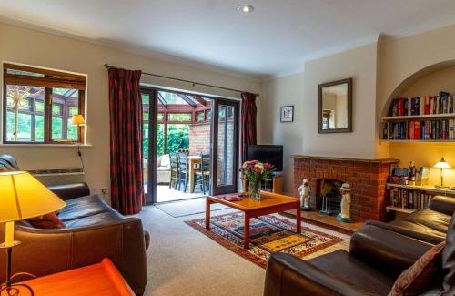 Burnham Deepdale Casa | 4 Bed in Burnham Deepdale KT113