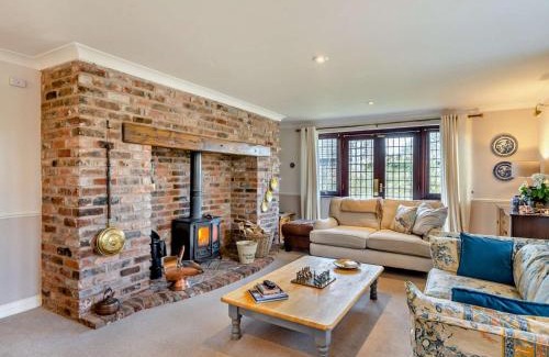 Crosby-on-Eden Casa | 4 Bed in Crosby-on-Eden 94398