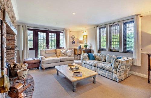 Crosby-on-Eden Casa | 4 Bed in Crosby-on-Eden 94398