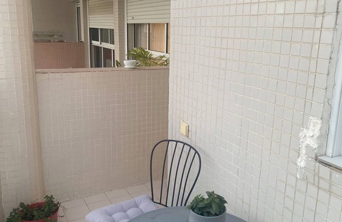 Rishon LeTsiyon Apartamento | 4-bedroom apartment. Clean, with a lot of space, light. next to shopping centre