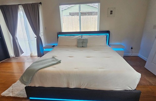 Redway Casa | 4-bedroom house in marvelous Redway with AC