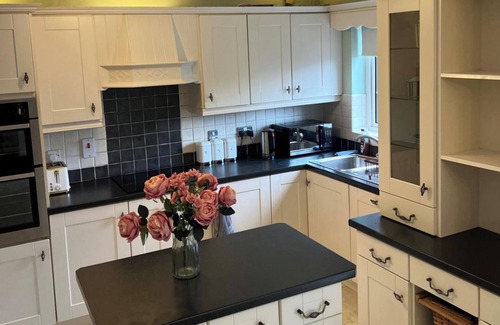 Newry Casa | 4 Bedroom House in Newry Central