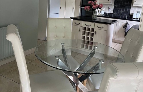 Newry Casa | 4 Bedroom House in Newry Central