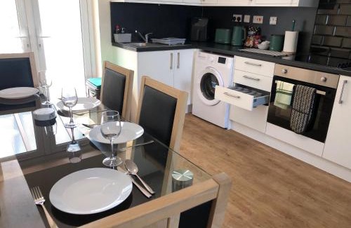 Southampton Casa | 4 Bedroom House Near Hospital And Motorway