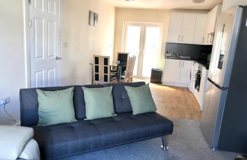 Southampton Casa | 4 Bedroom House Near Hospital And Motorway