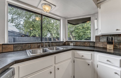 Ardmore Casa | 4 Bedroom Near Shopping&Eats