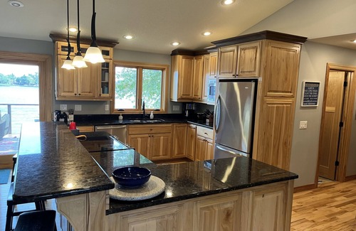 Aberdeen Casa | 4 bedroom Richmond lake house getaway